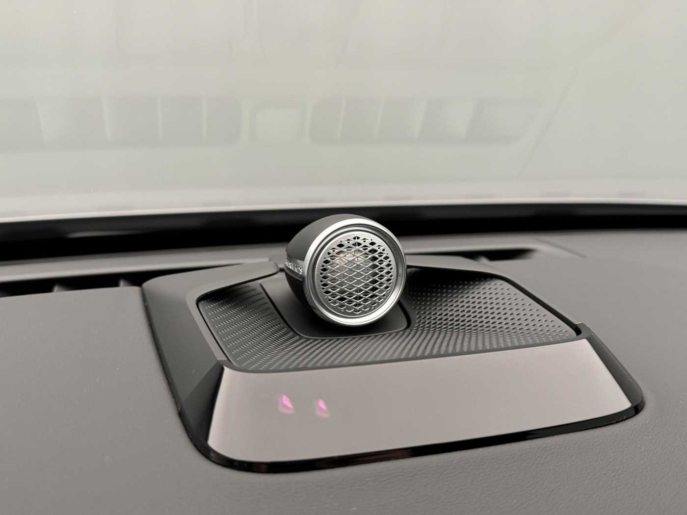 Volvo ES90