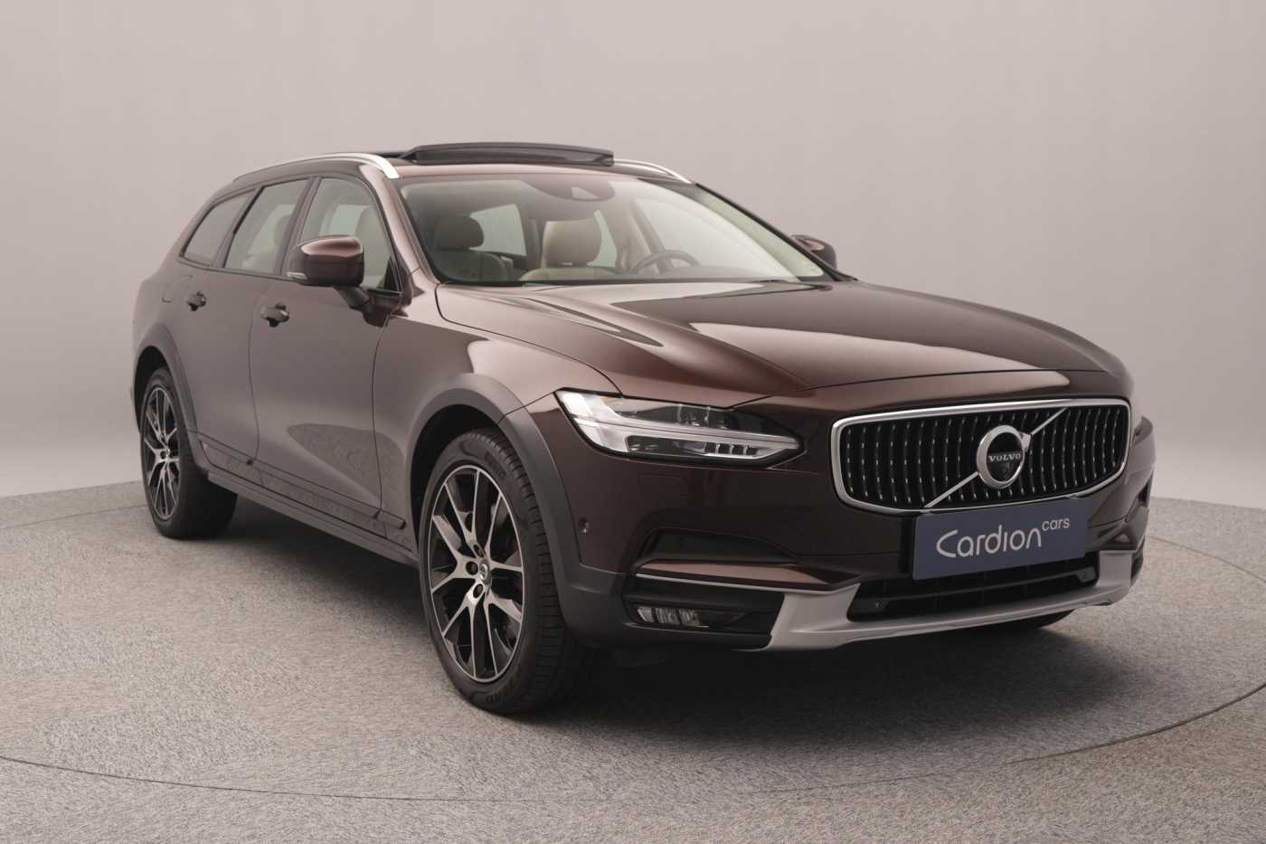 Volvo V90 Cross Country