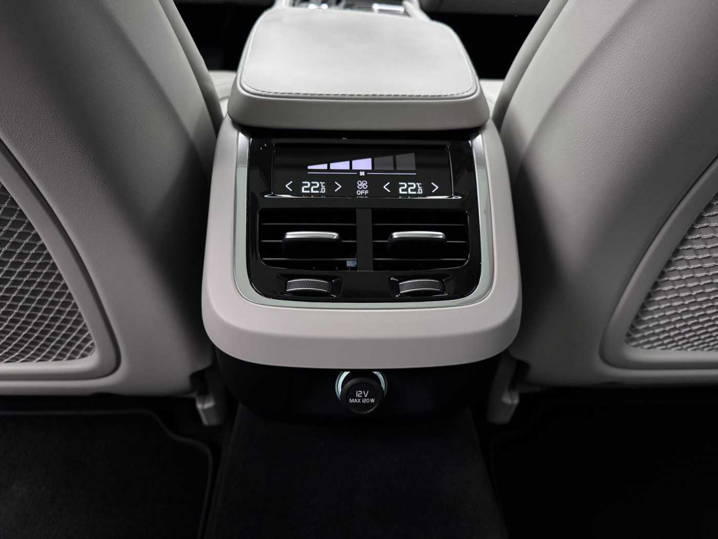 Volvo V90 Cross Country