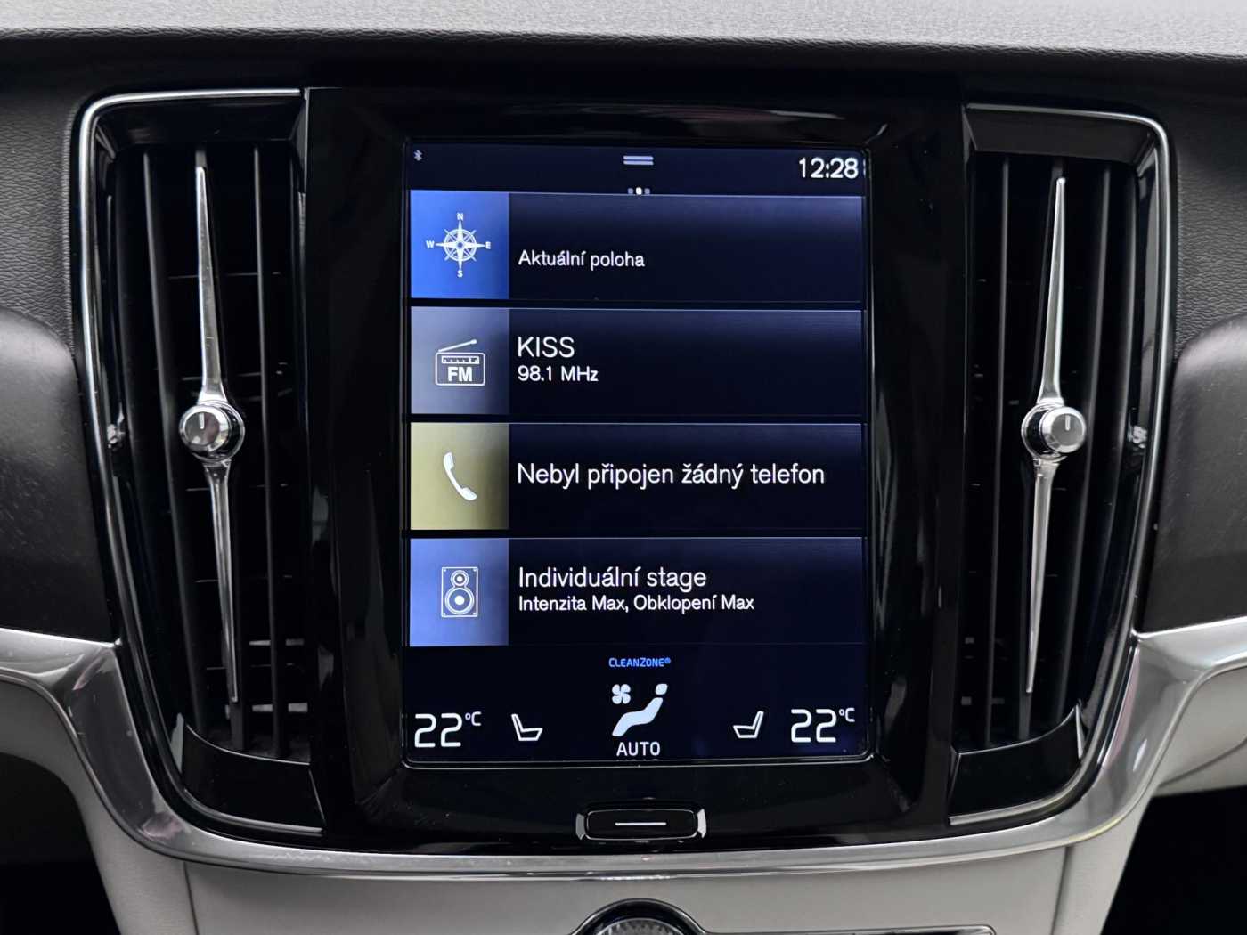 Volvo V90 Cross Country