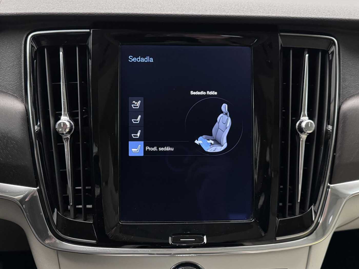 Volvo V90 Cross Country