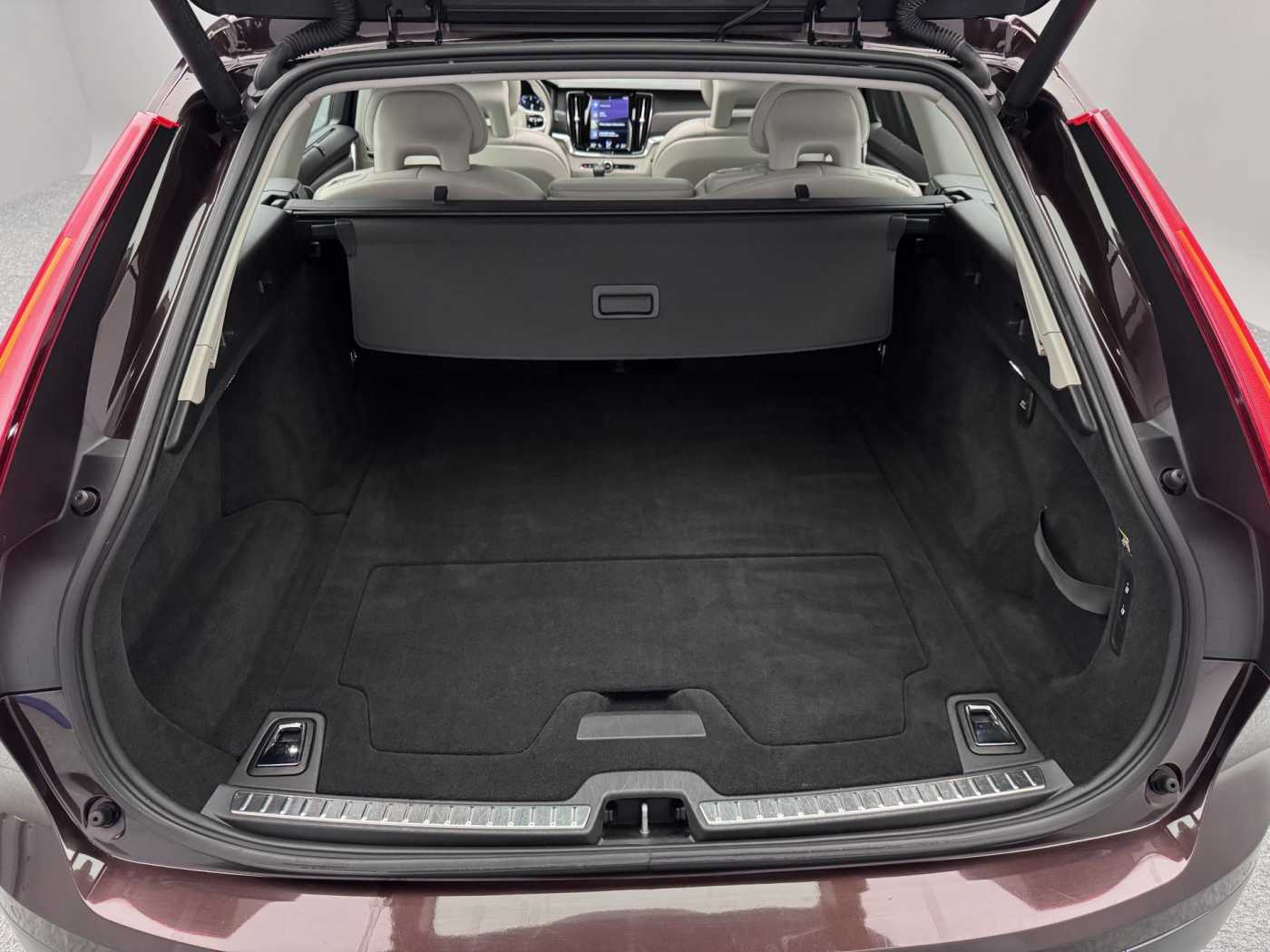 Volvo V90 Cross Country
