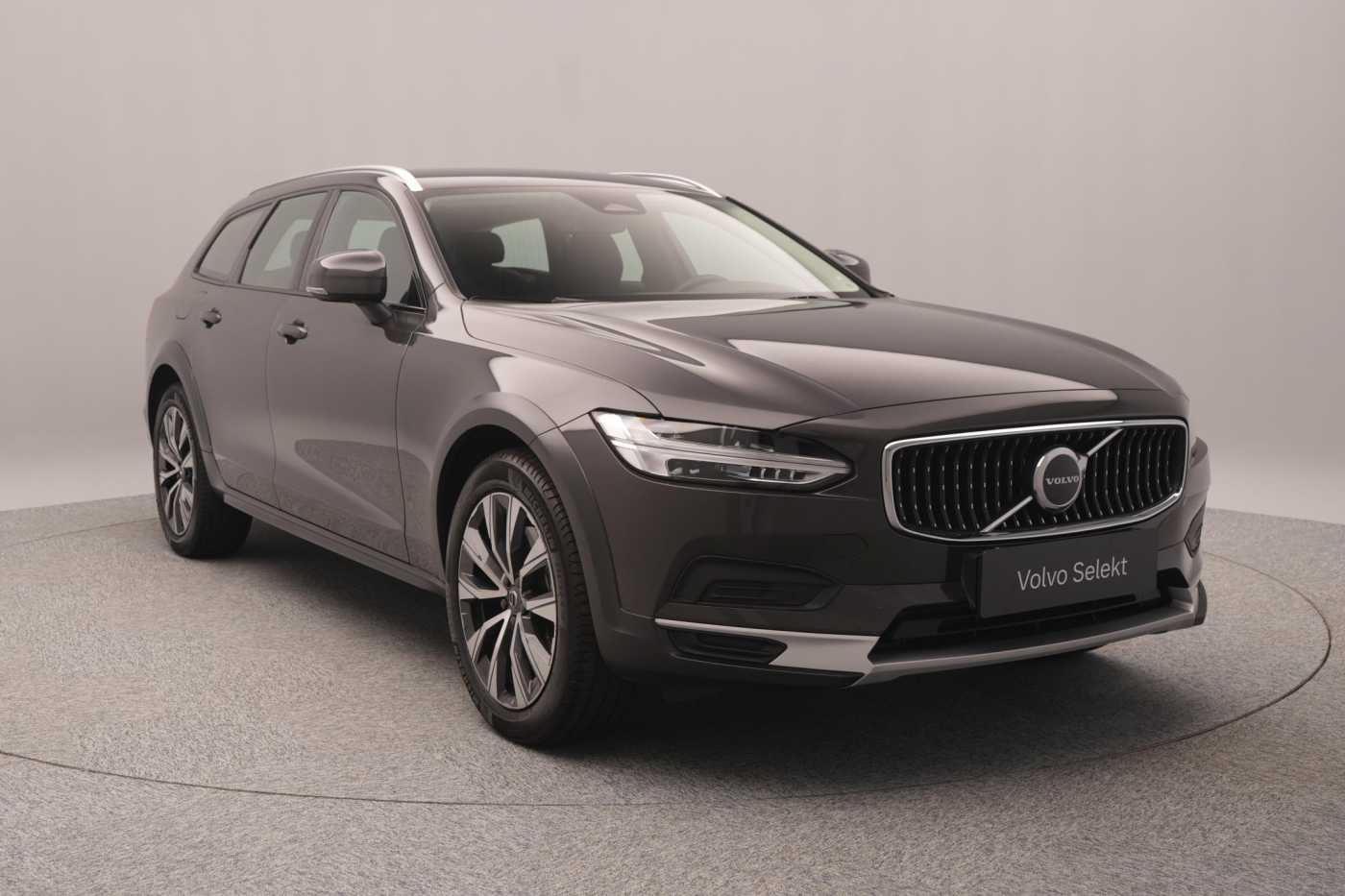 Volvo V90 Cross Country