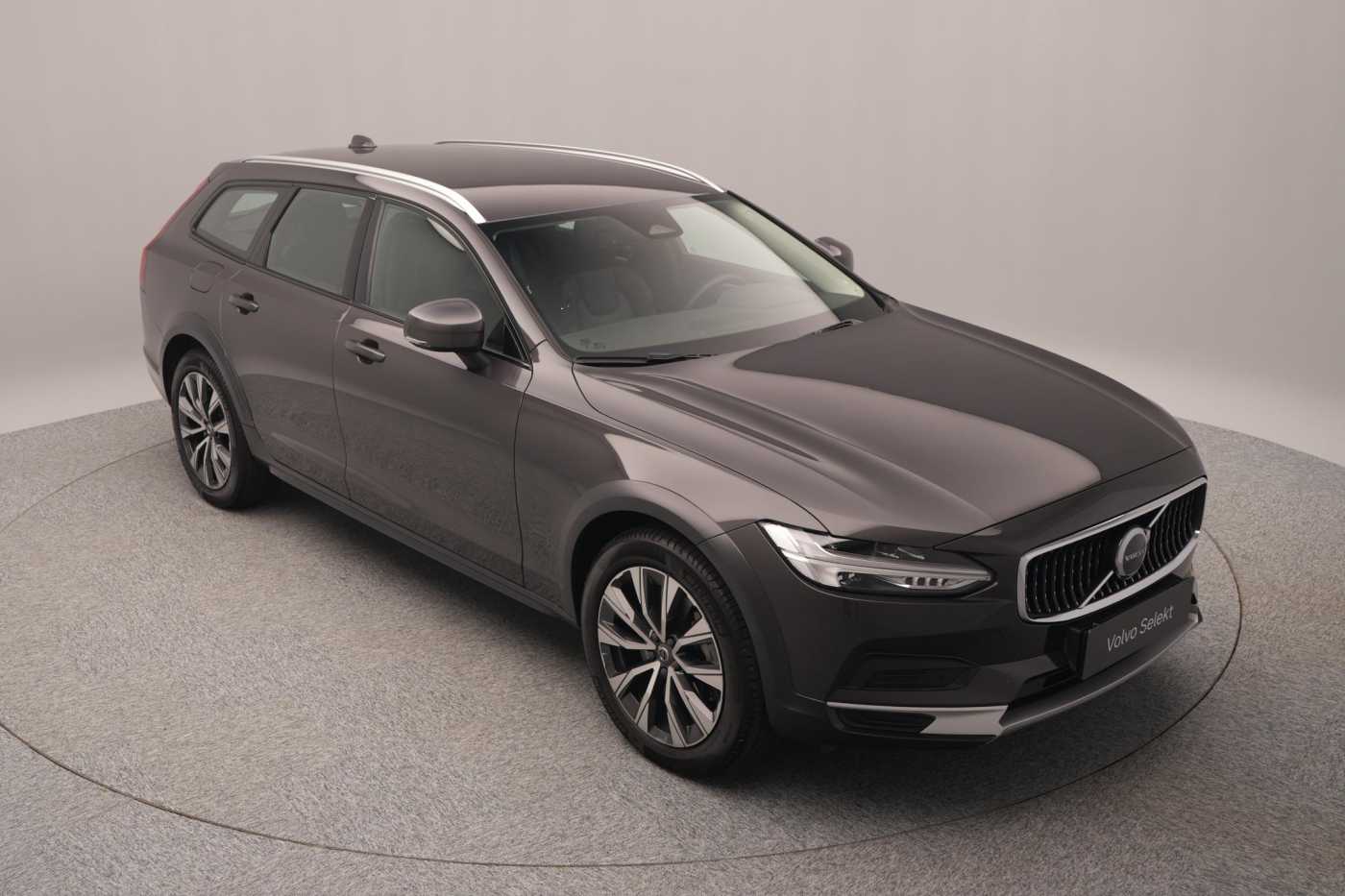 Volvo V90 Cross Country