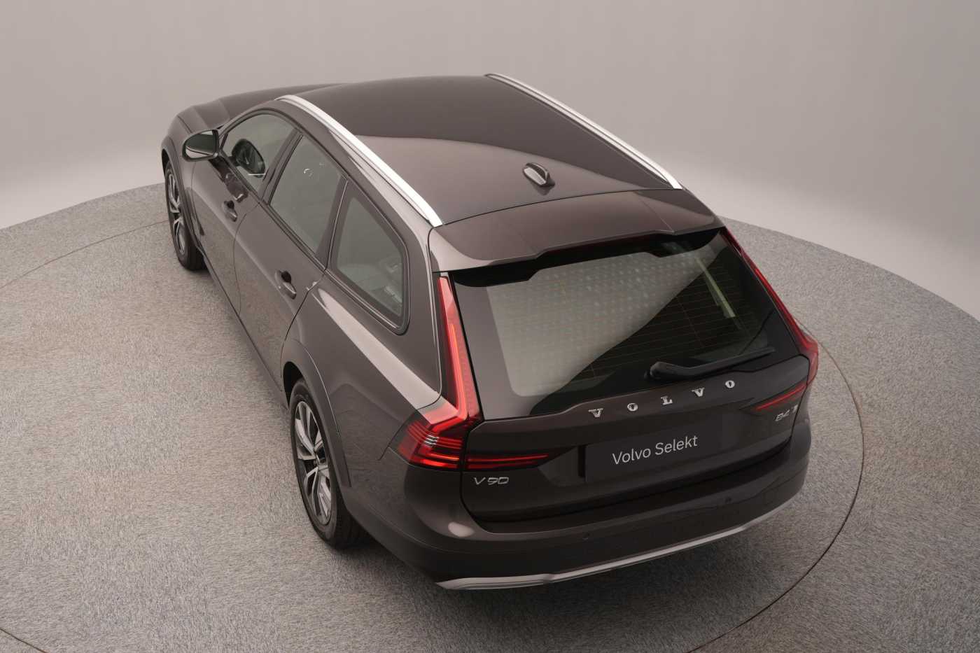 Volvo V90 Cross Country