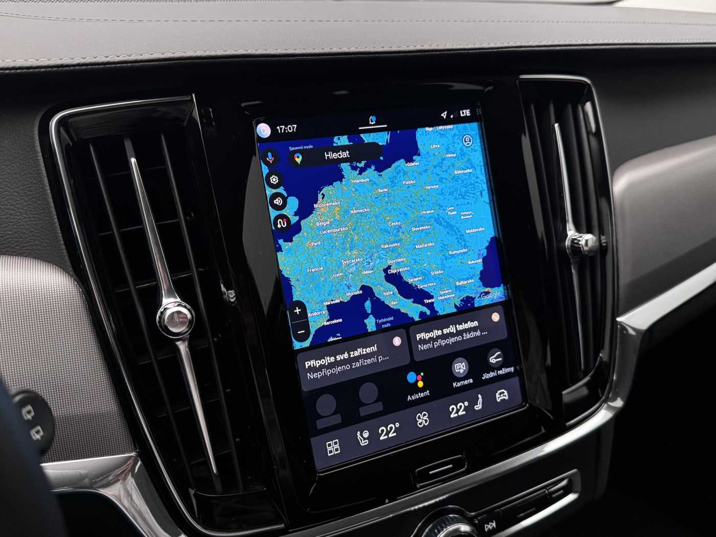 Volvo V90 Cross Country