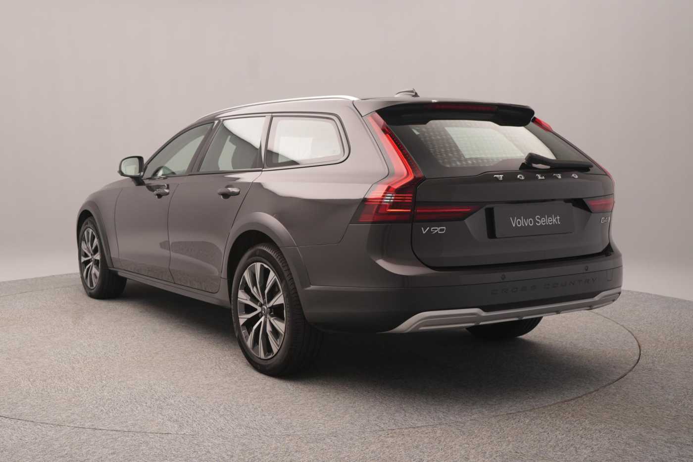Volvo V90 Cross Country