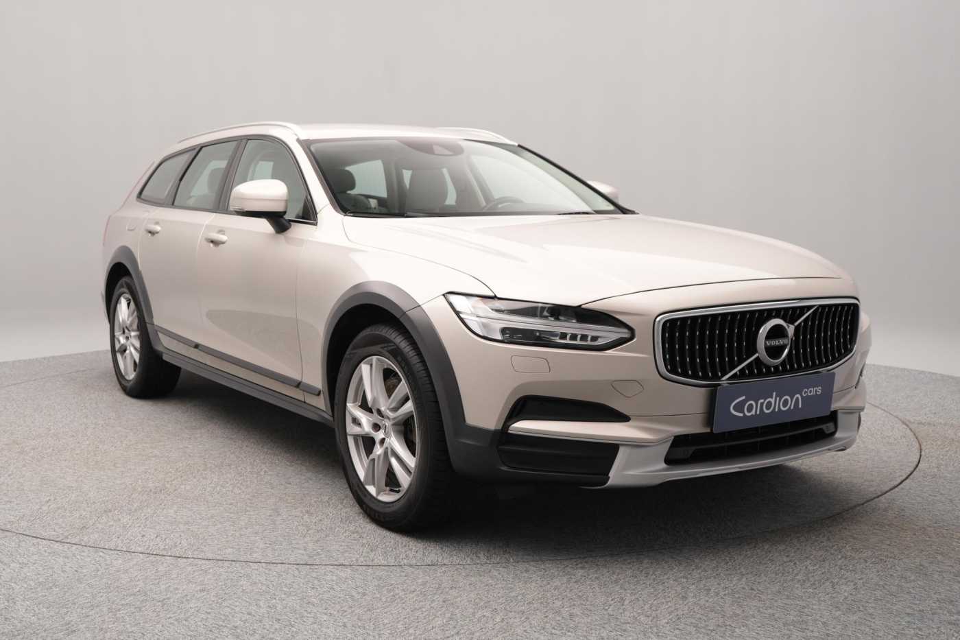 Volvo V90 Cross Country
