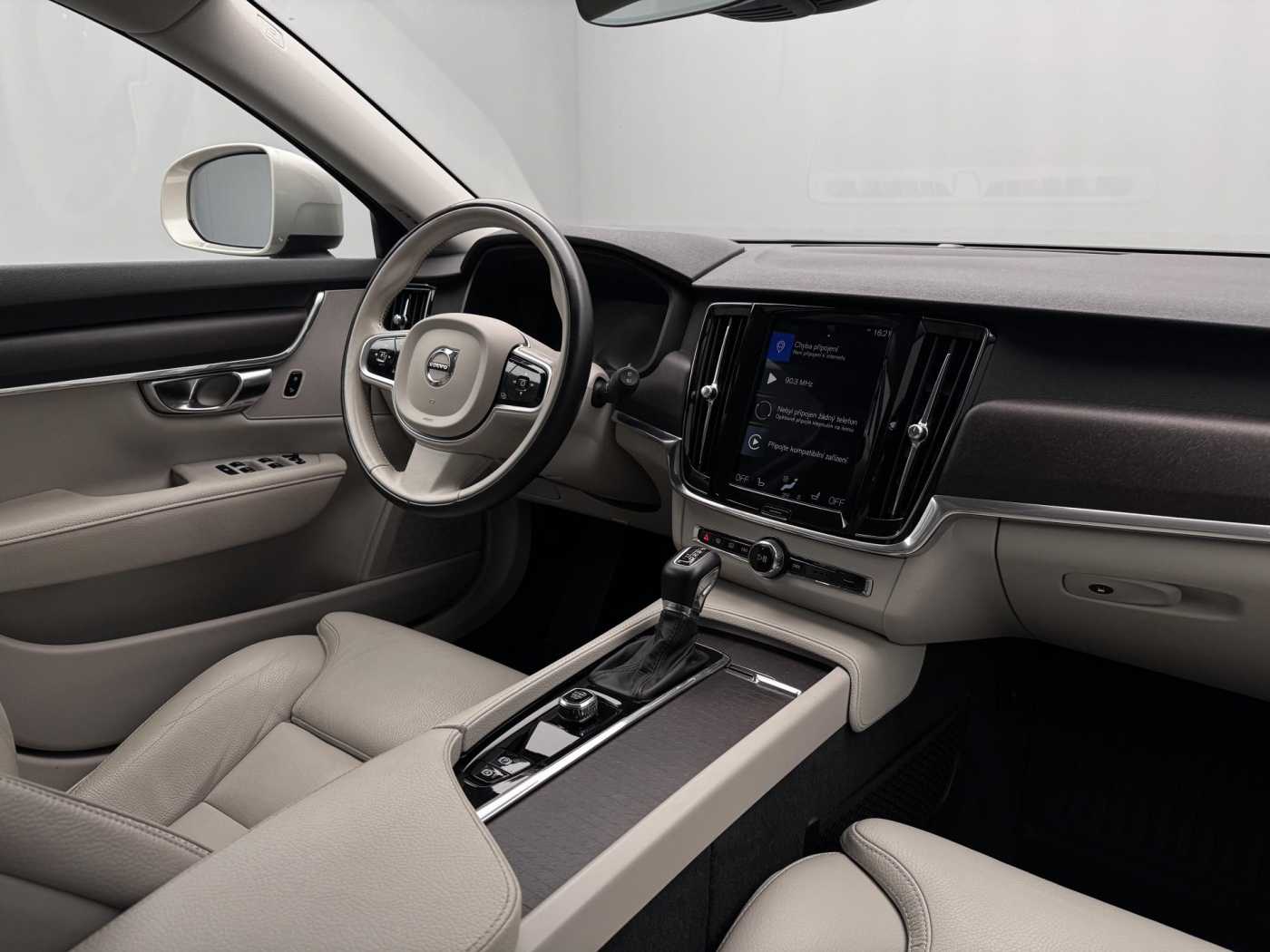 Volvo V90 Cross Country