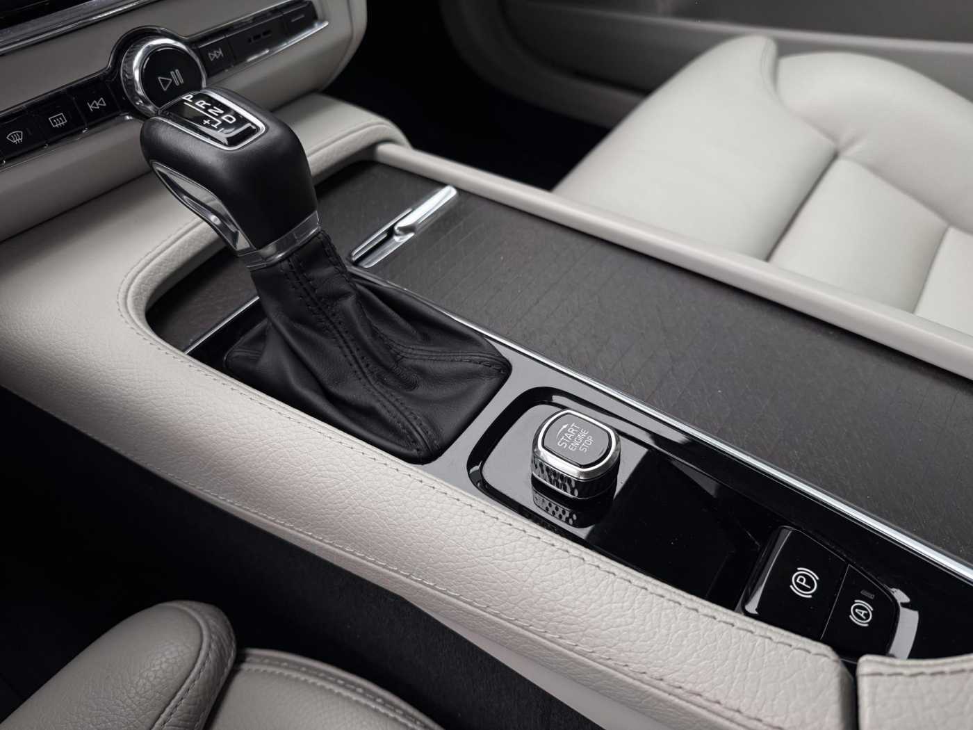 Volvo V90 Cross Country