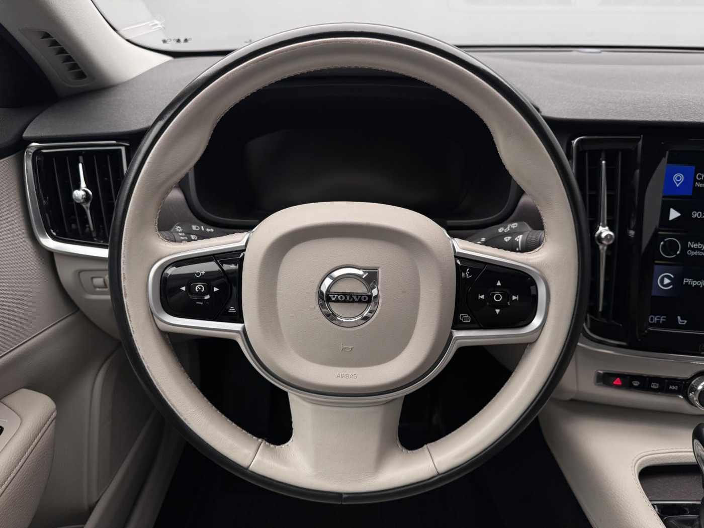 Volvo V90 Cross Country