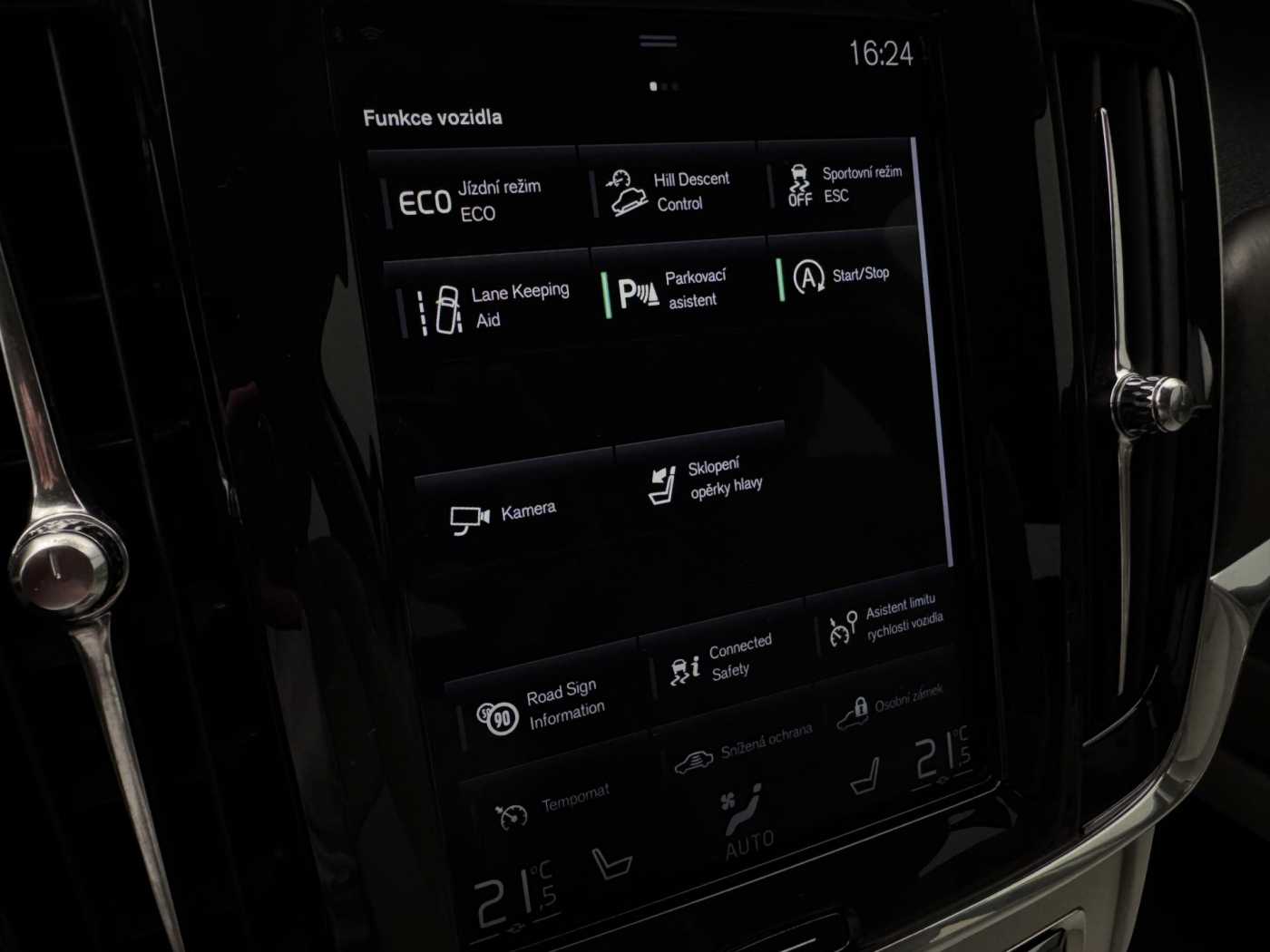 Volvo V90 Cross Country