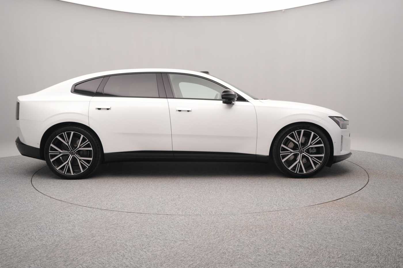 Volvo ES90