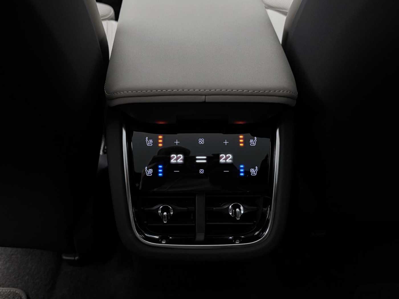 Volvo ES90