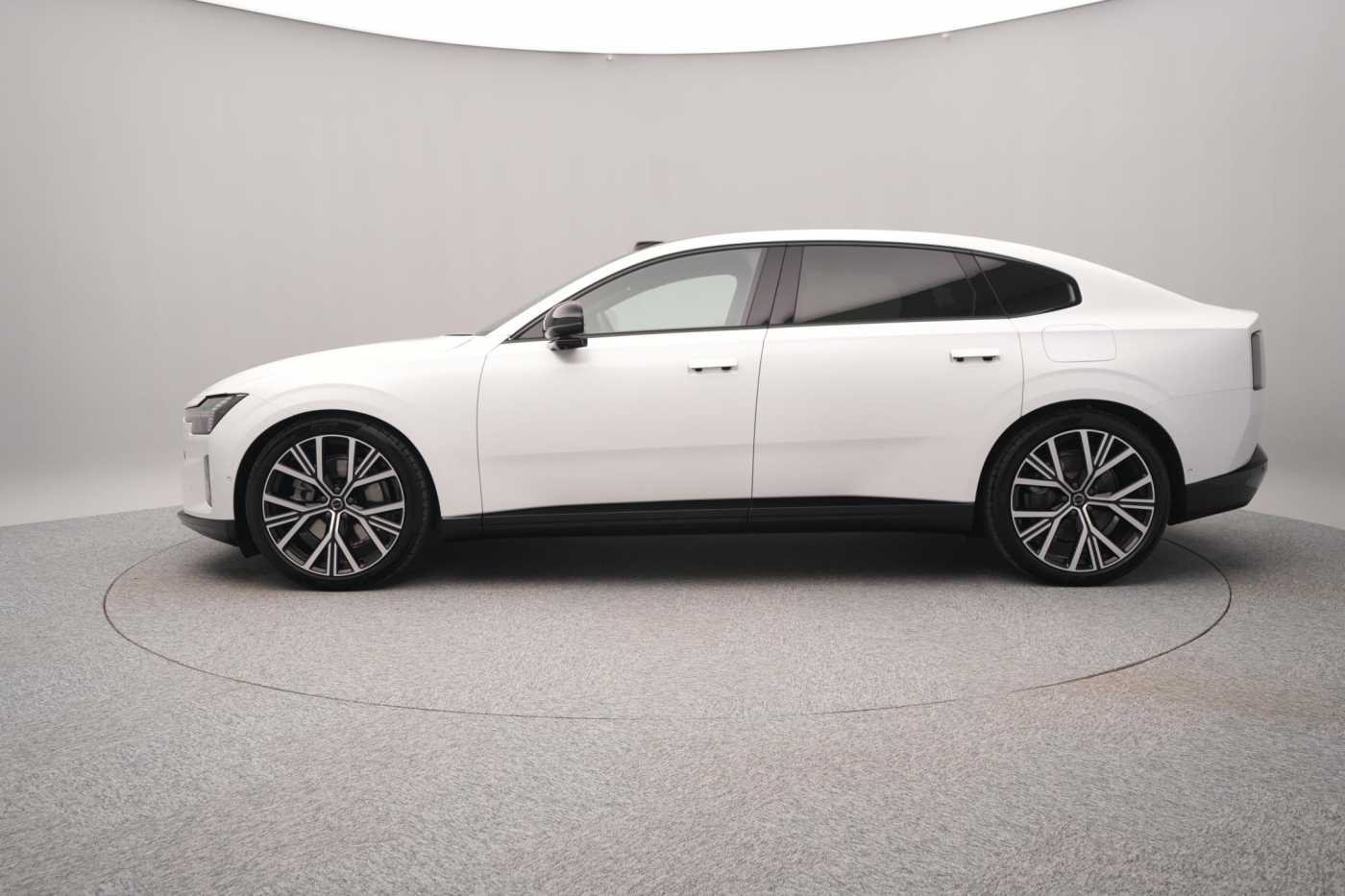 Volvo ES90