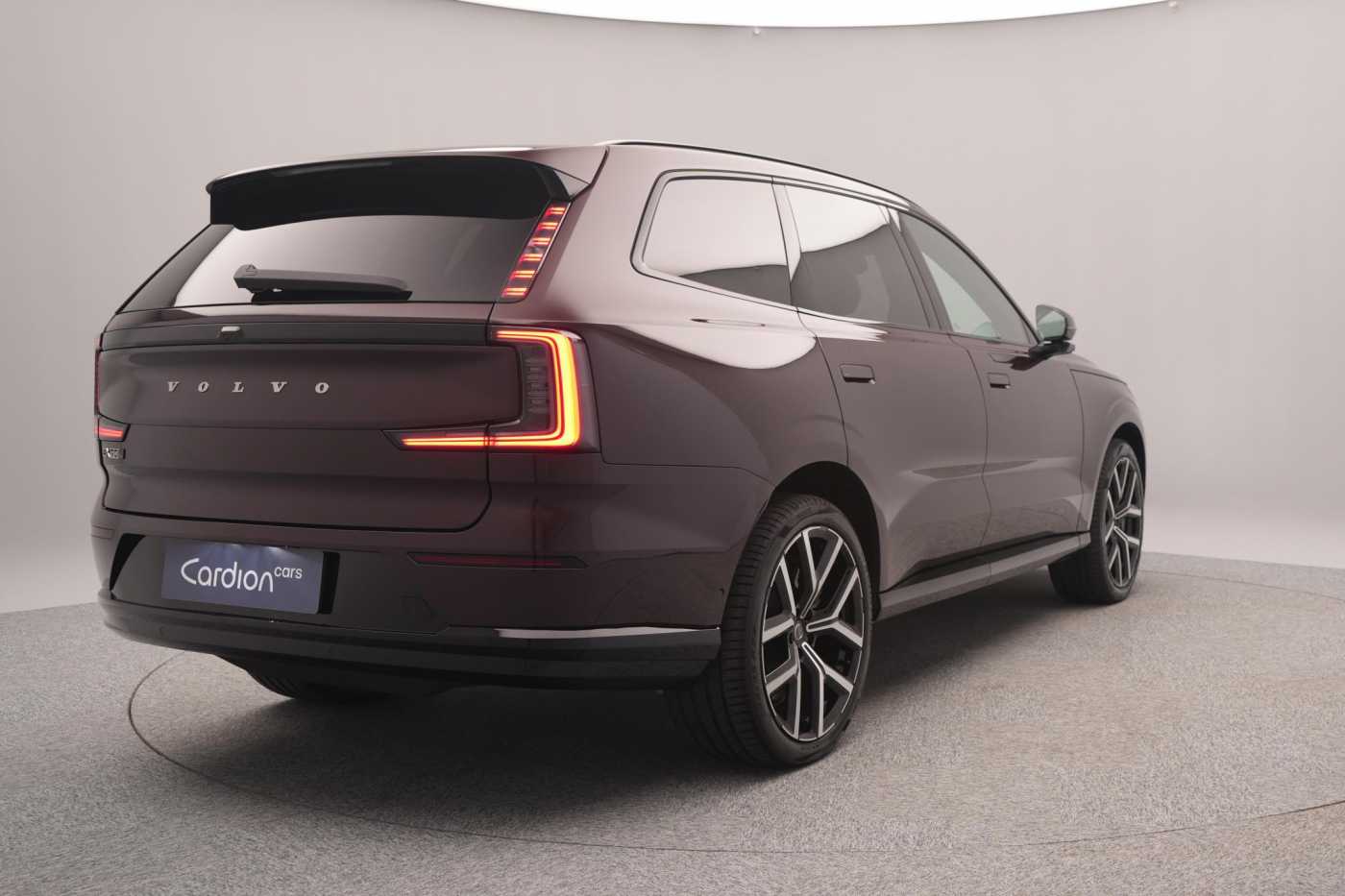 Volvo EX90