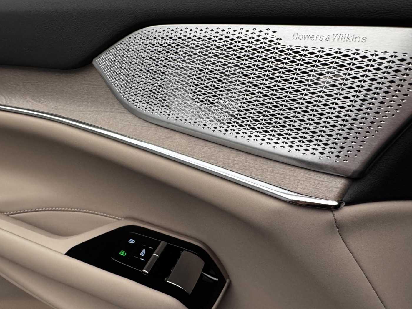Volvo EX90