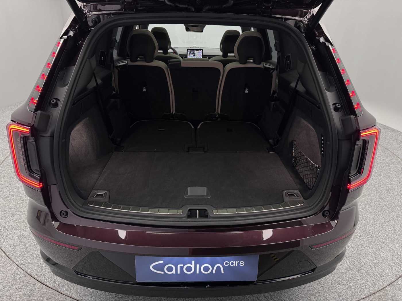 Volvo EX90