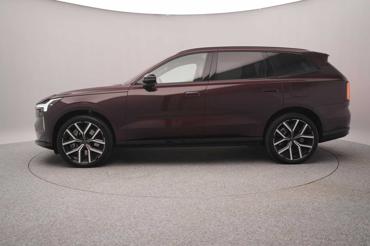 Volvo EX90