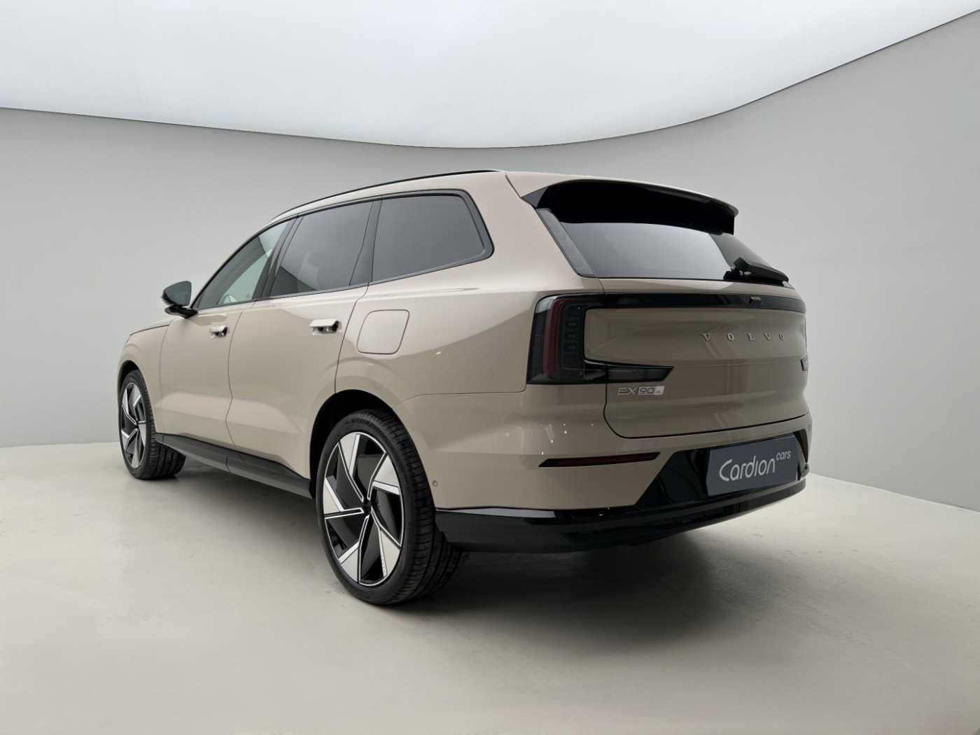 Volvo EX90