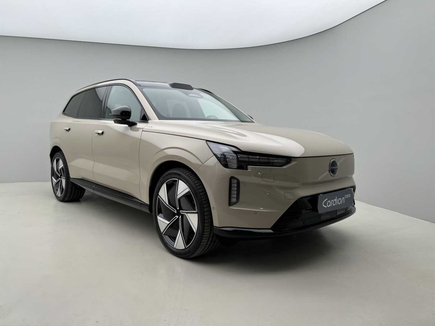 Volvo EX90