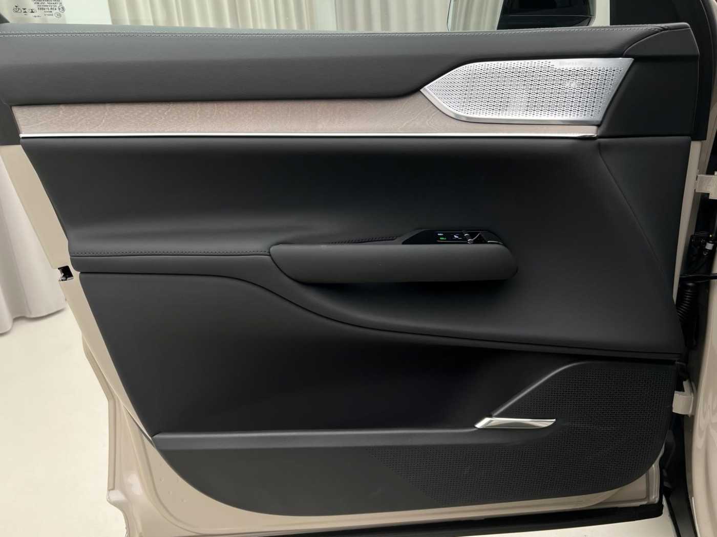 Volvo EX90