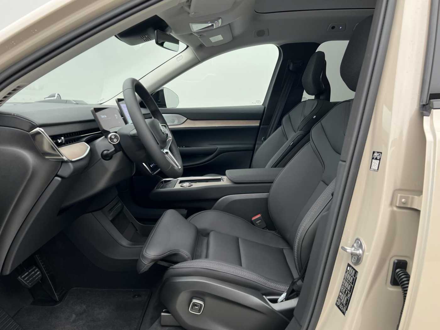 Volvo EX90