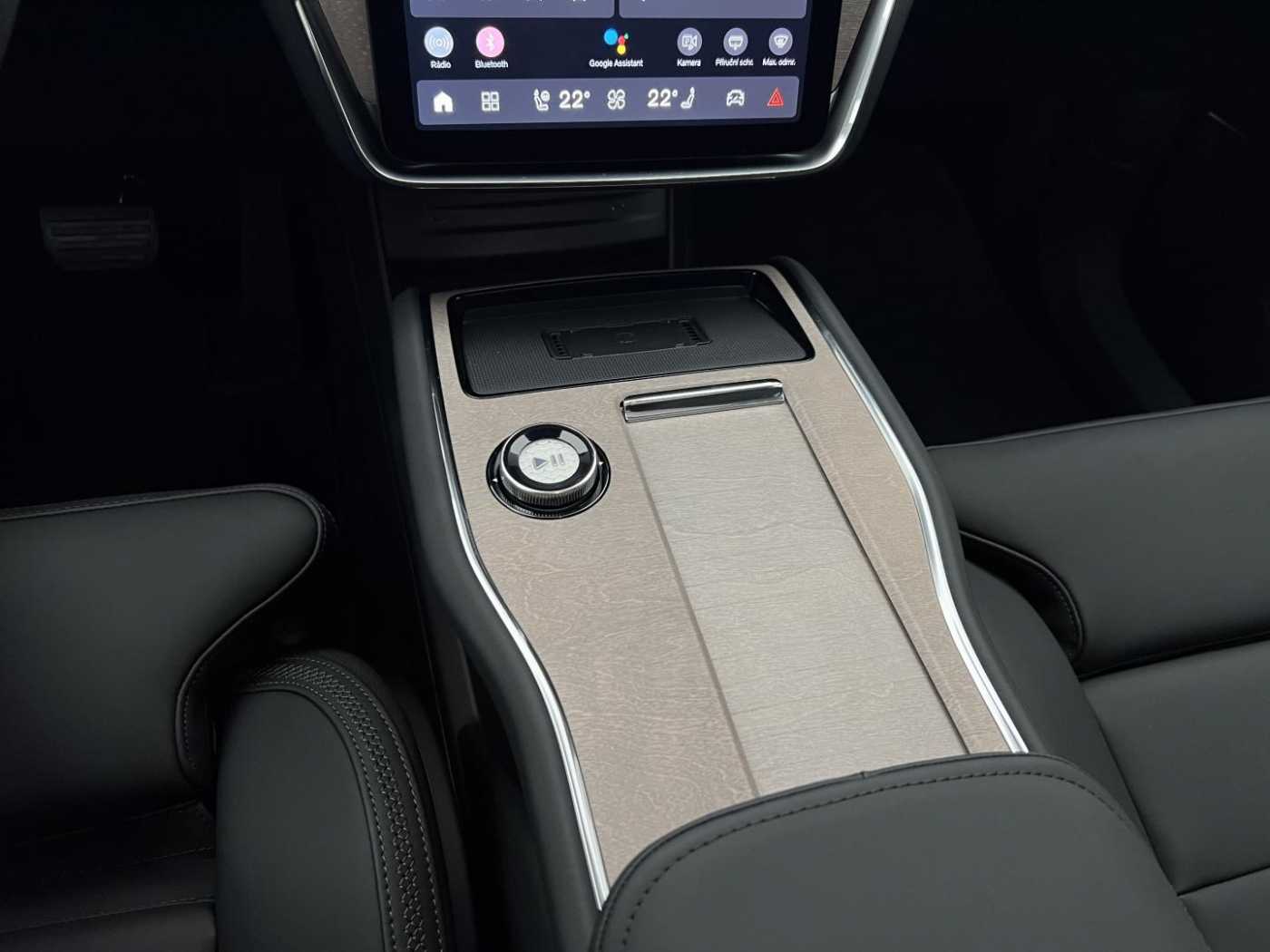 Volvo EX90