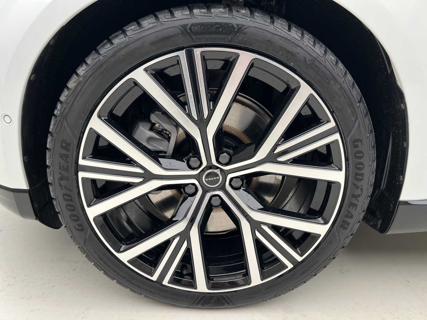 Volvo ES90