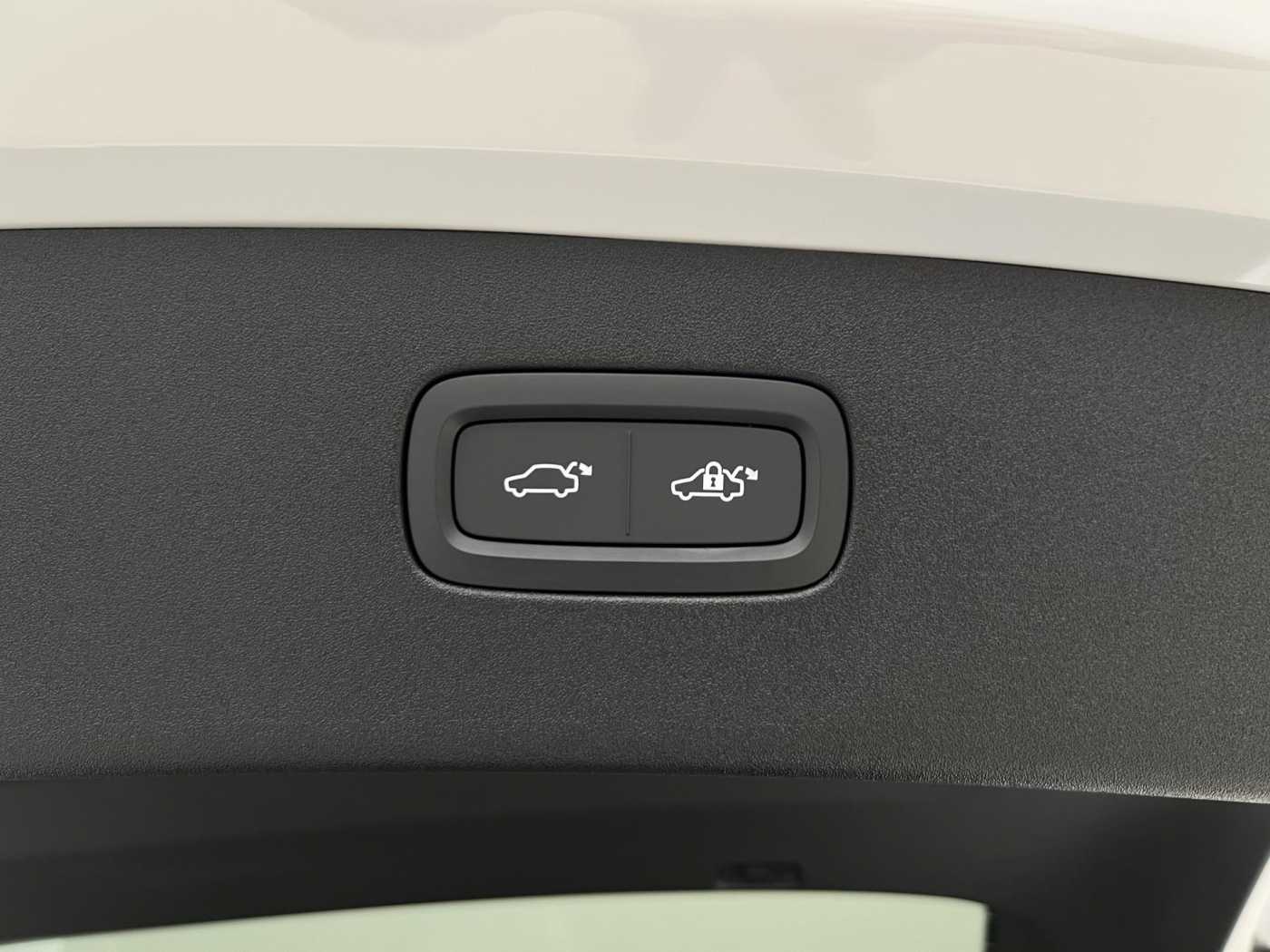 Volvo ES90