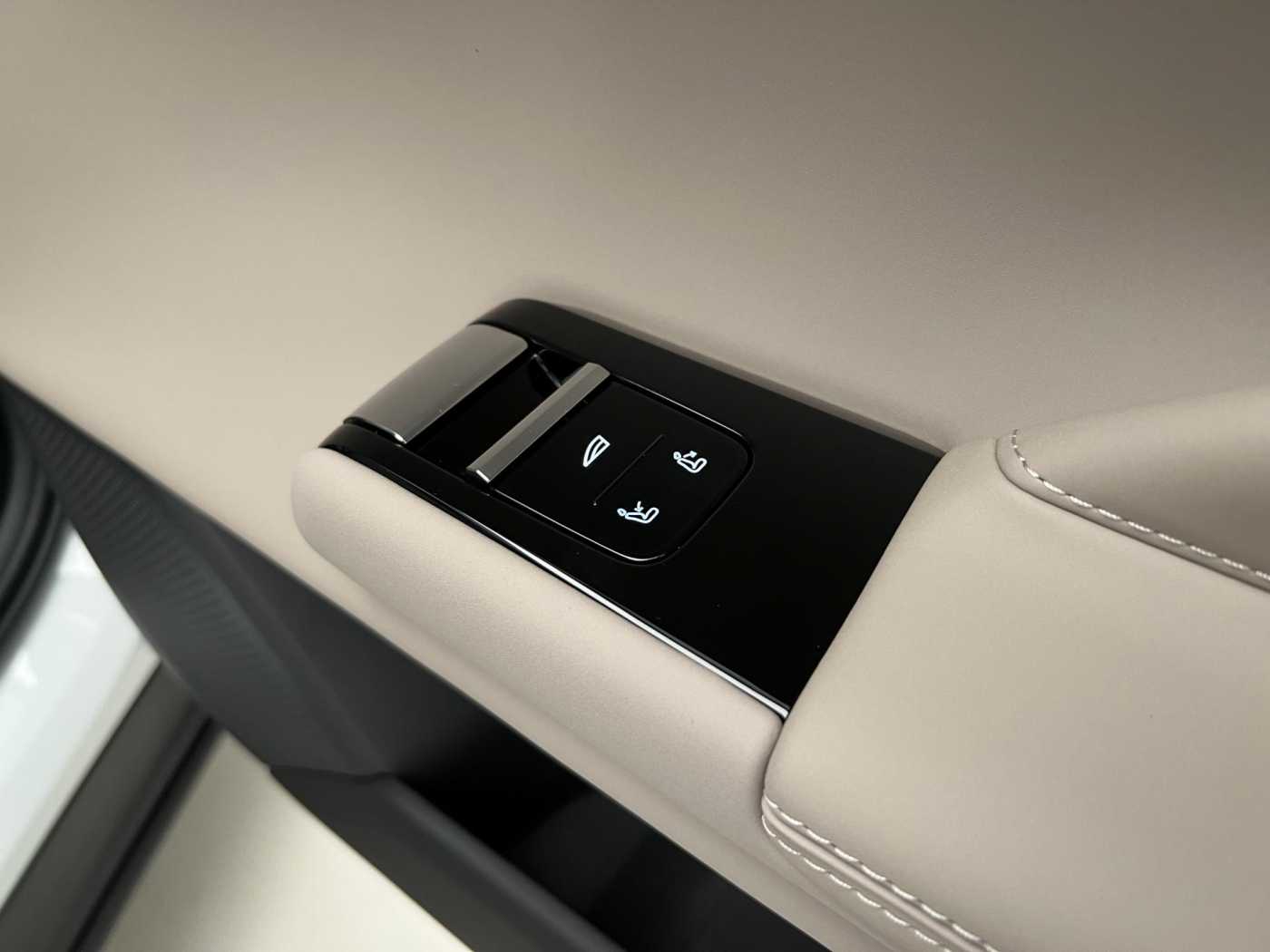 Volvo ES90