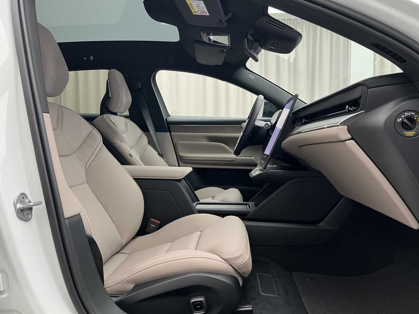 Volvo ES90
