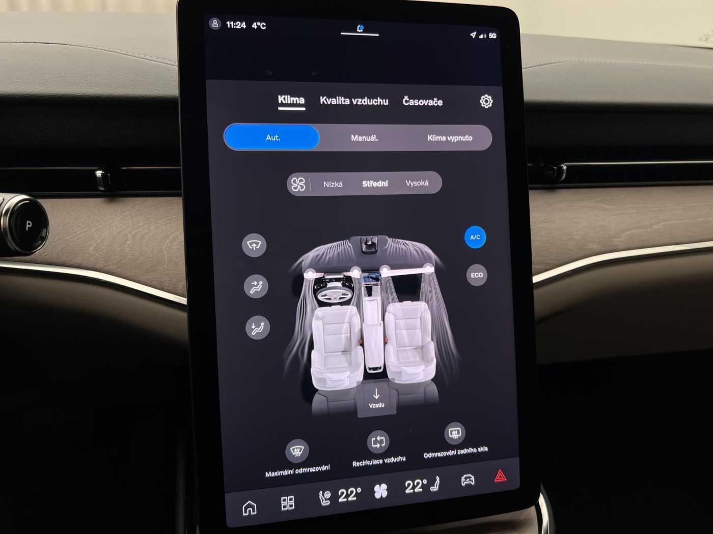 Volvo ES90