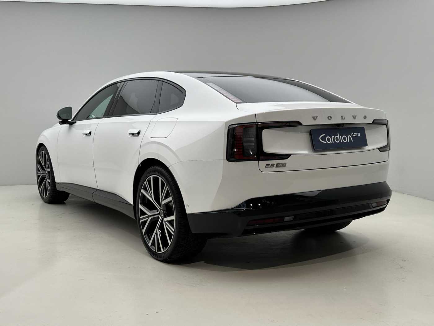 Volvo ES90