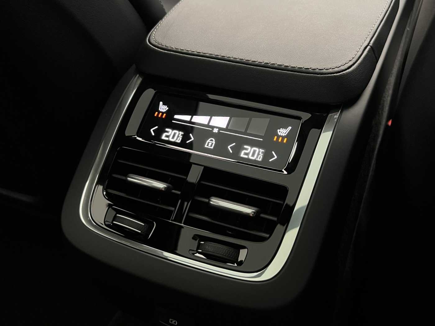 Volvo V90 Cross Country