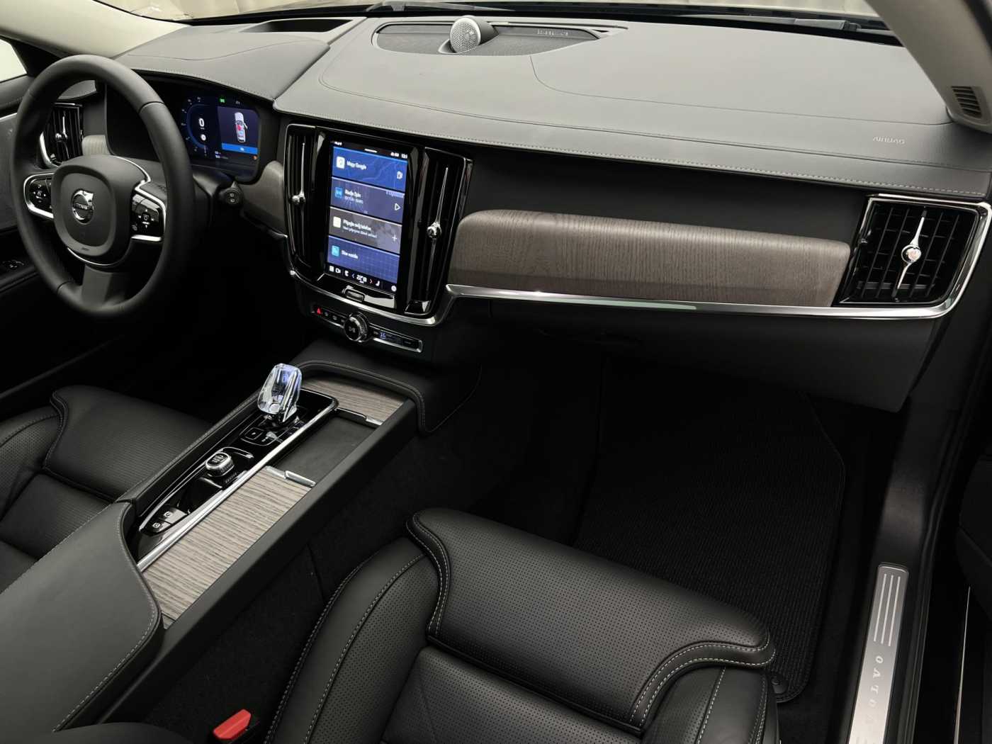 Volvo V90 Cross Country