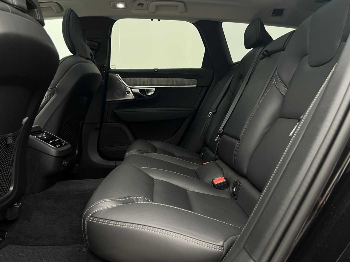 Volvo V90 Cross Country