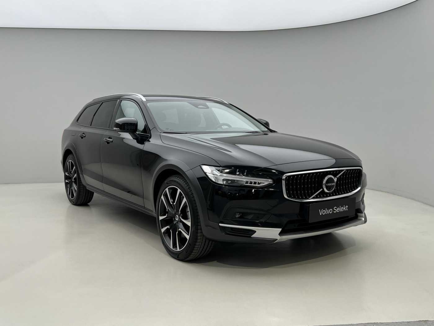Volvo V90 Cross Country