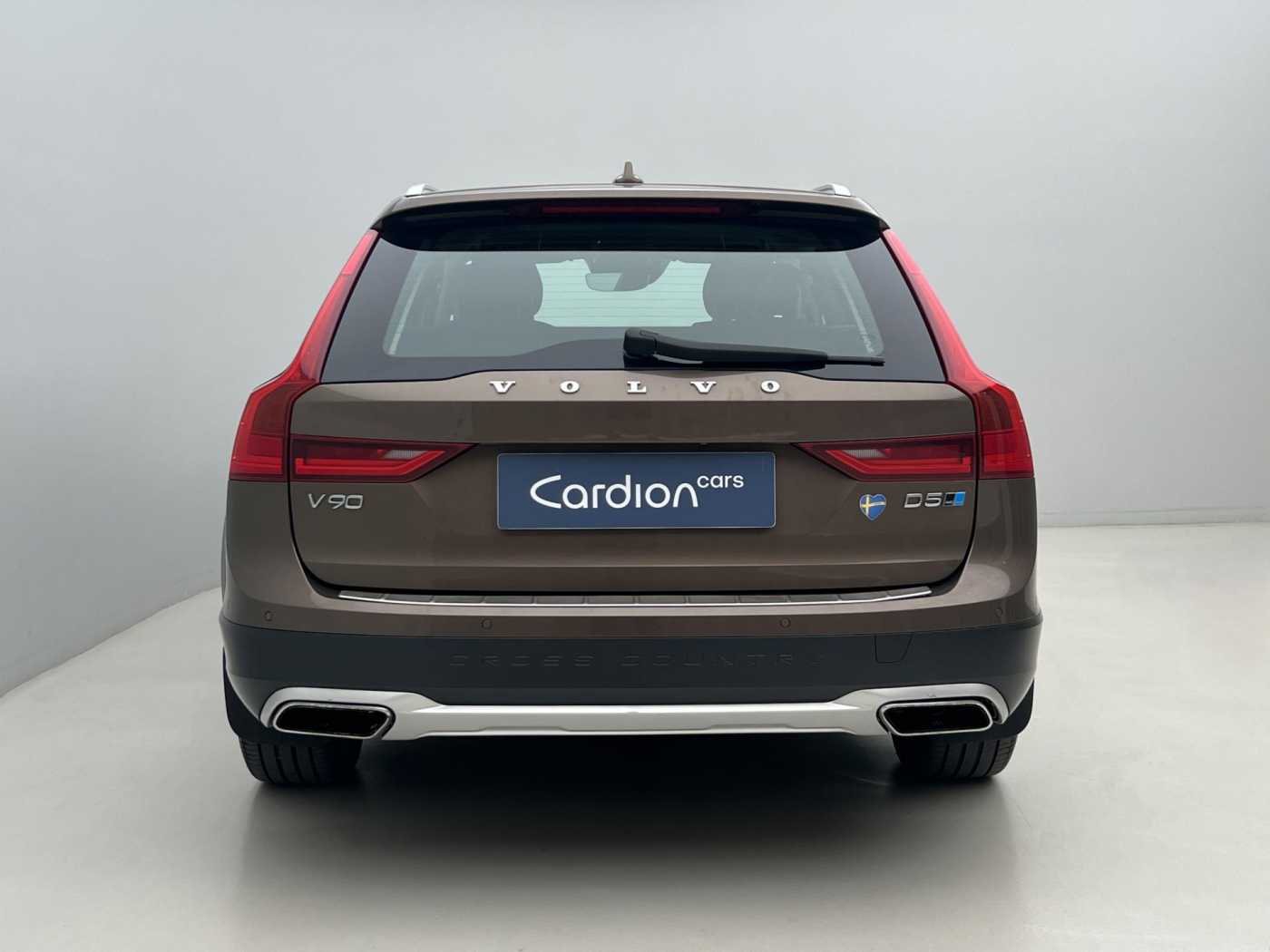 Volvo V90 Cross Country