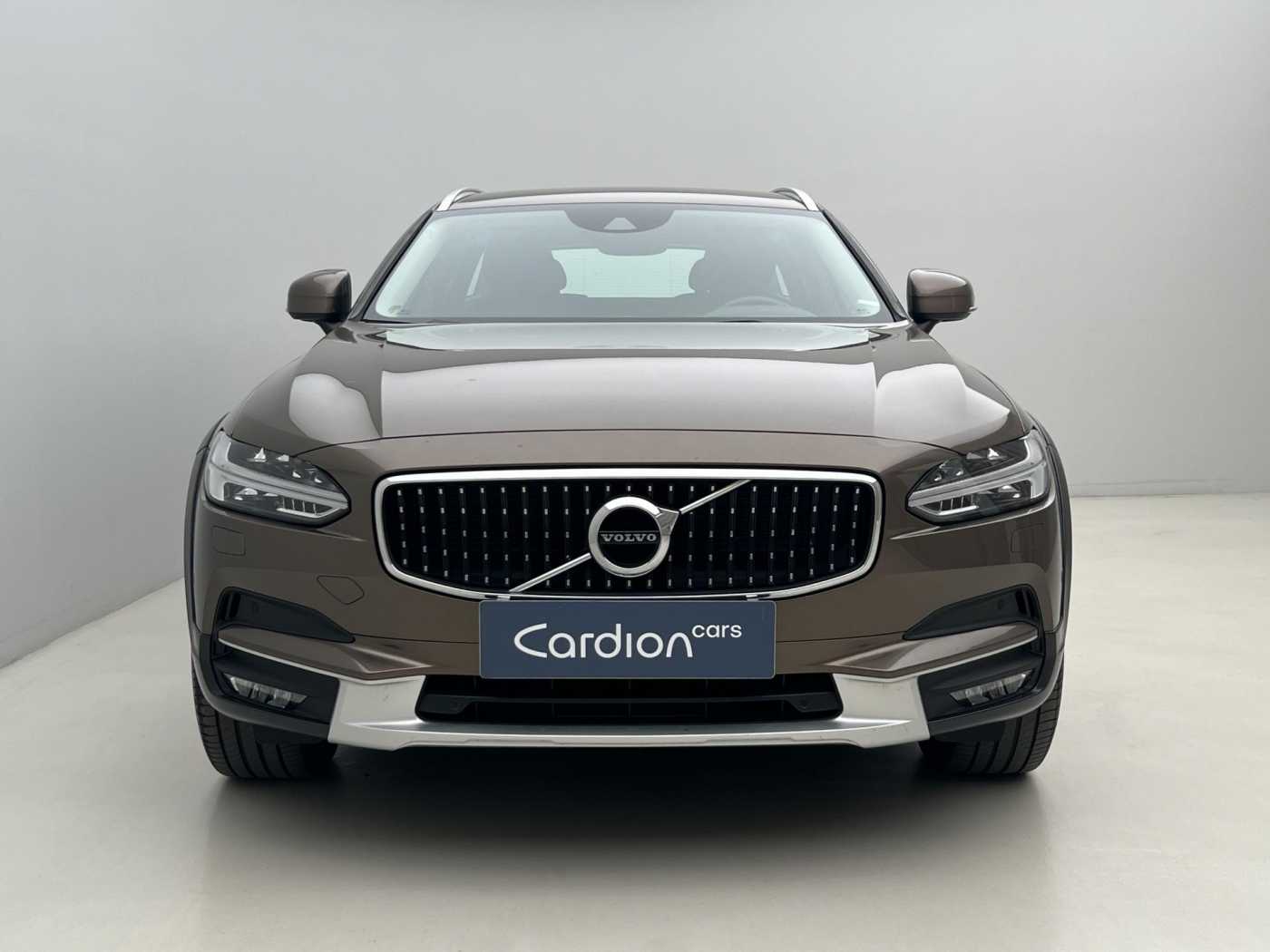 Volvo V90 Cross Country