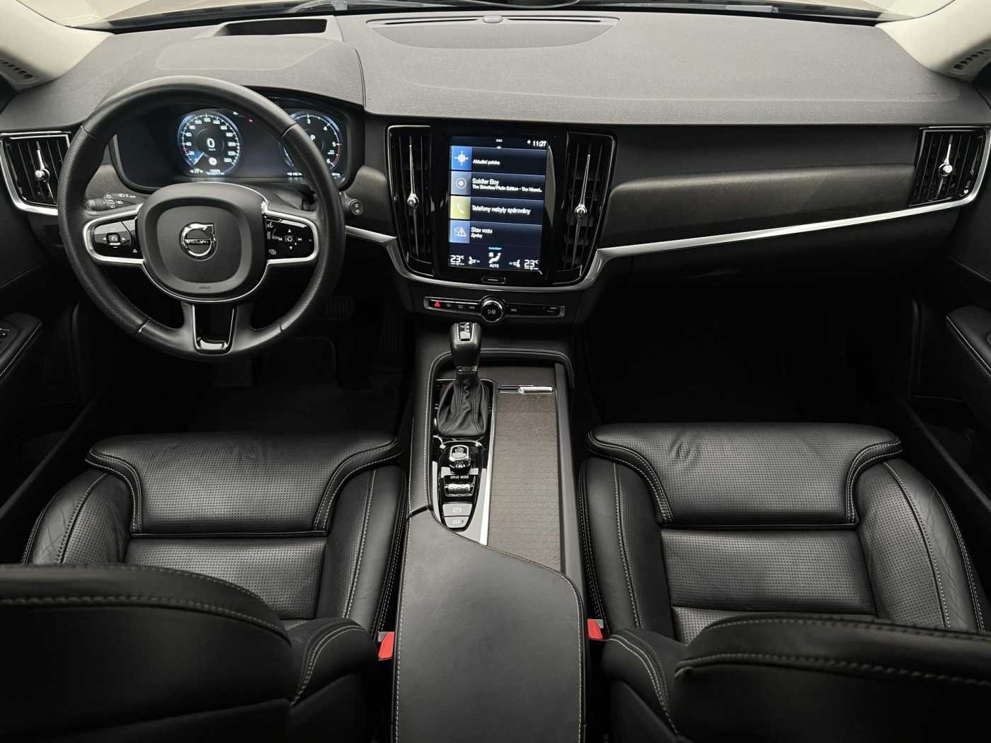 Volvo V90 Cross Country