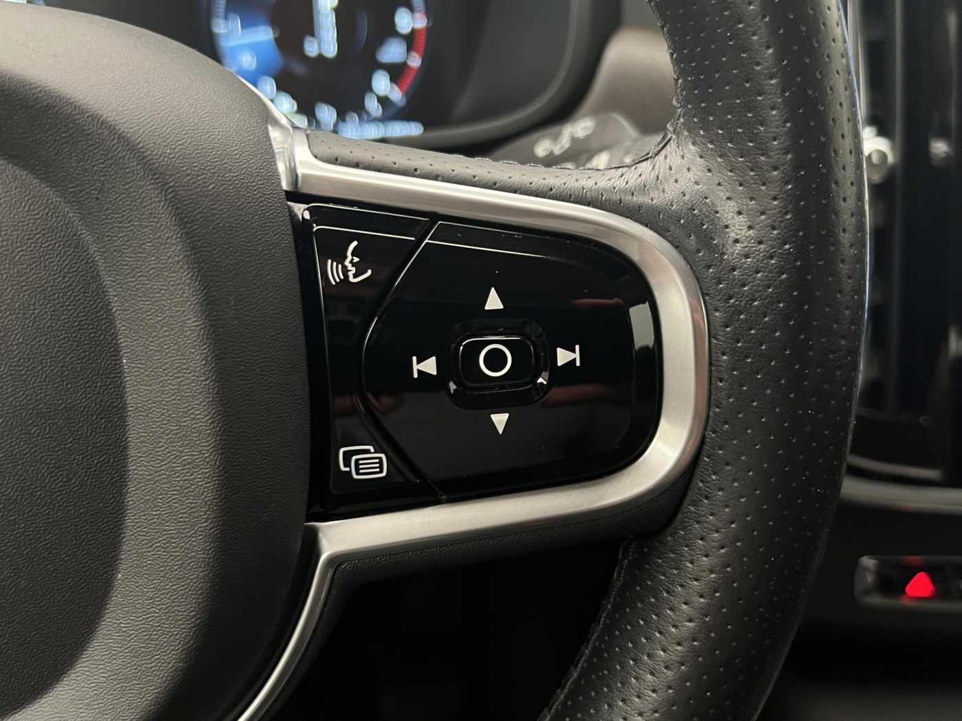 Volvo V90 Cross Country