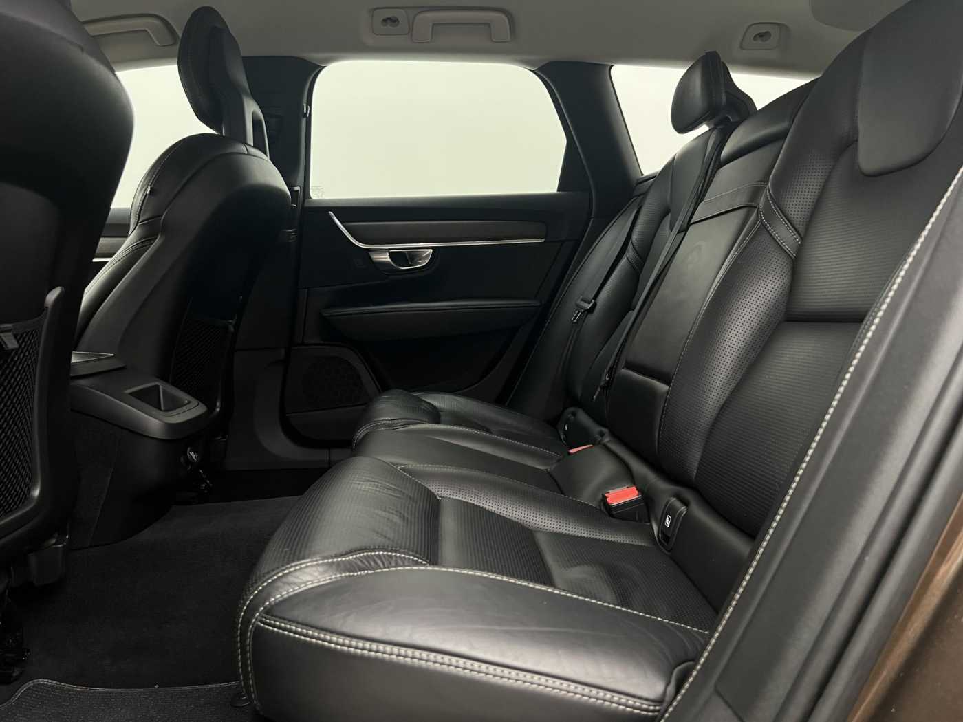 Volvo V90 Cross Country