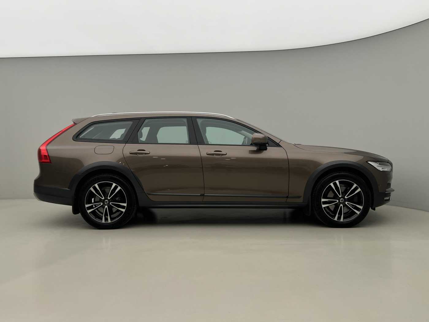 Volvo V90 Cross Country