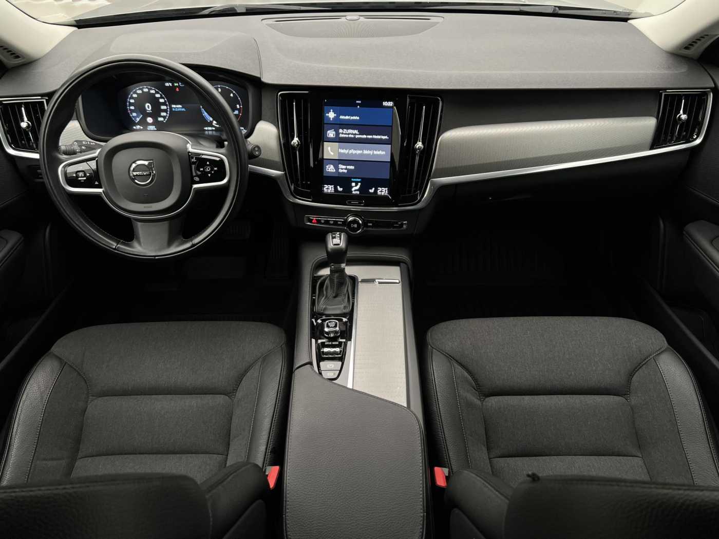 Volvo V90 Cross Country