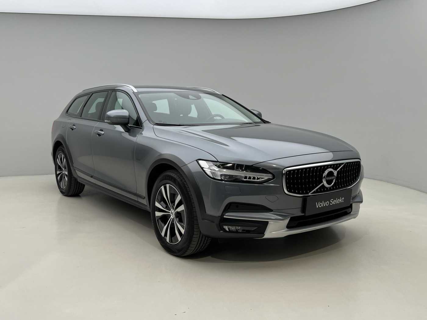 Volvo V90 Cross Country