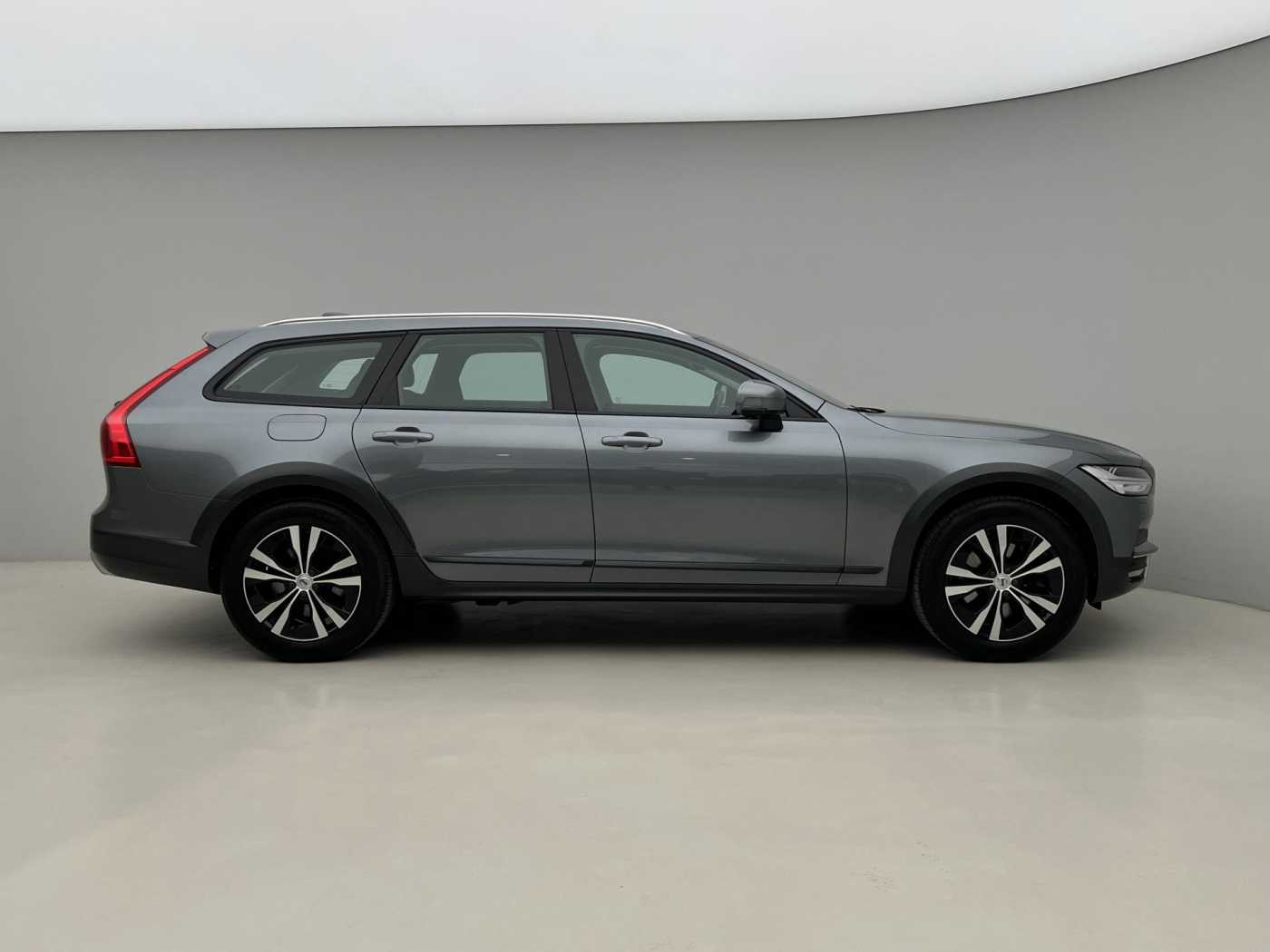 Volvo V90 Cross Country