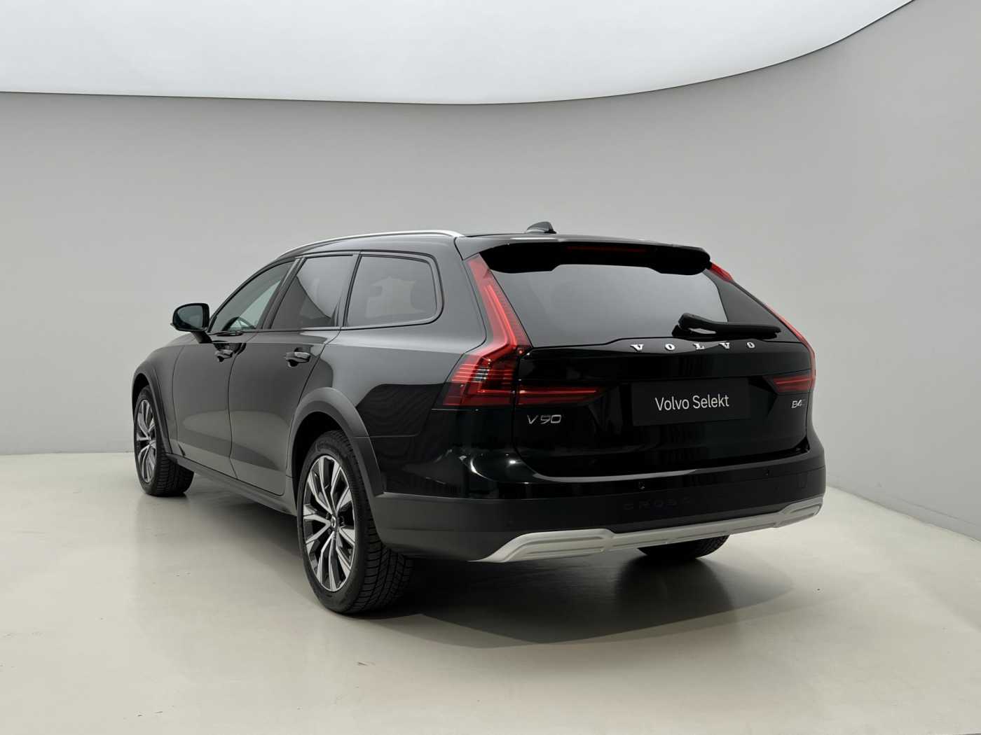 Volvo V90 Cross Country
