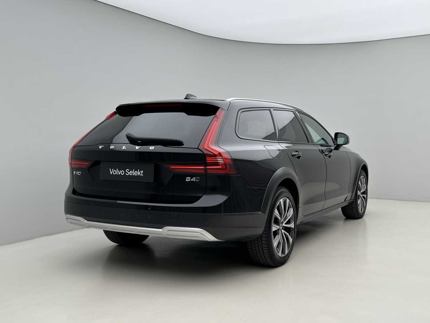 Volvo V90 Cross Country