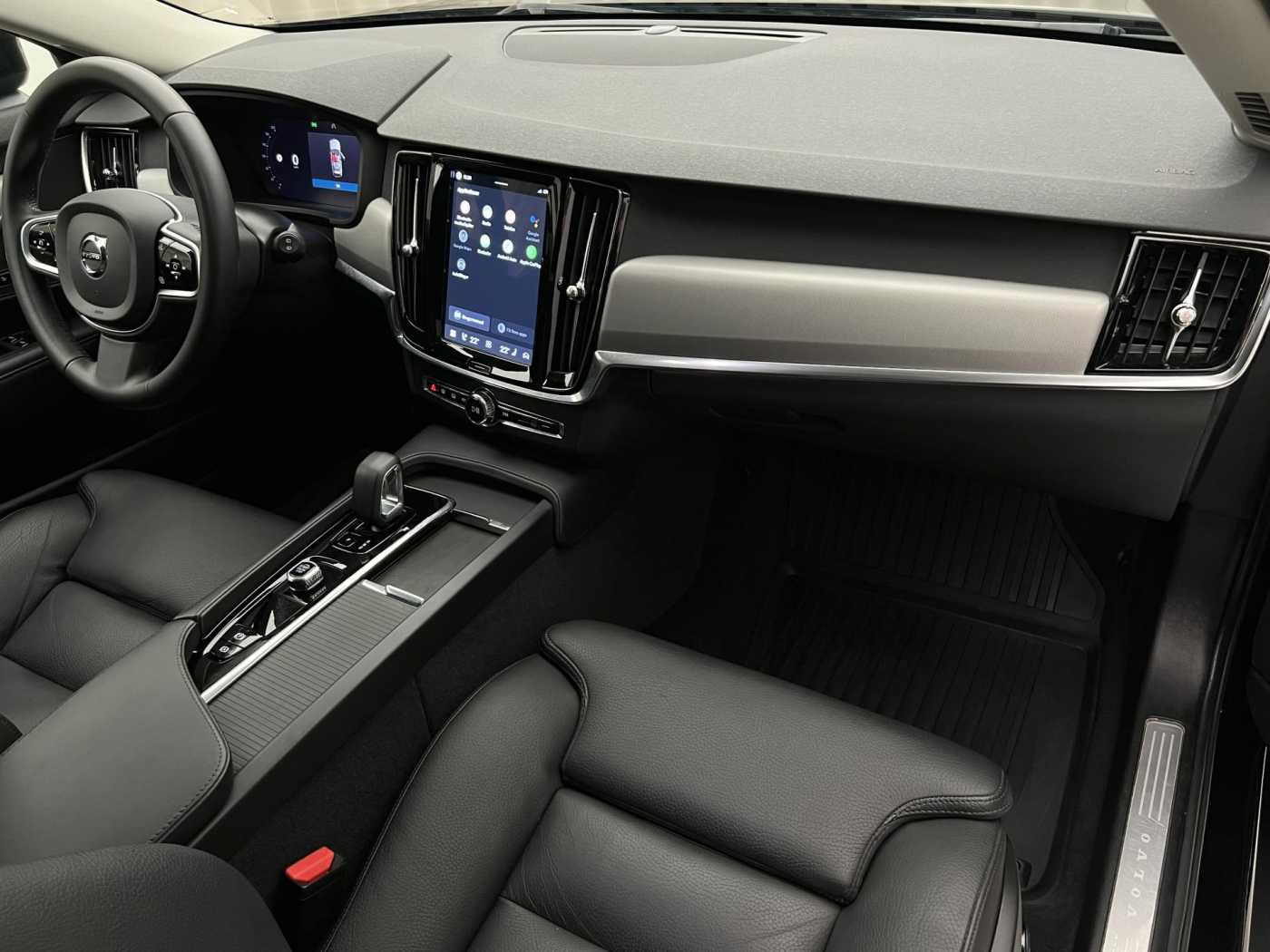 Volvo V90 Cross Country